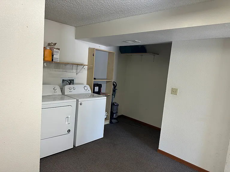 1156 Mormon Trek Blvd — Photo 10
