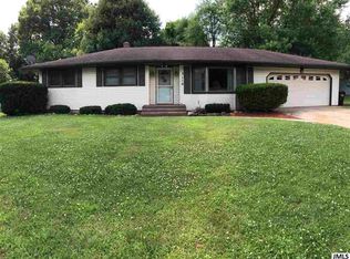 3110 Fairview Dr, Jackson, MI 49203