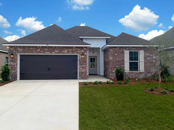 104 Apollo Ave E, Freeport, FL 32439