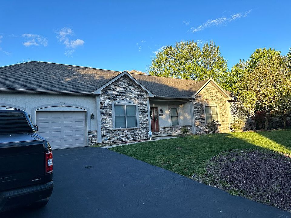 1st image of 1665 Deer Path Rd