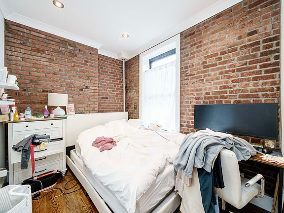 5th image of 356 E 13th St APT 9