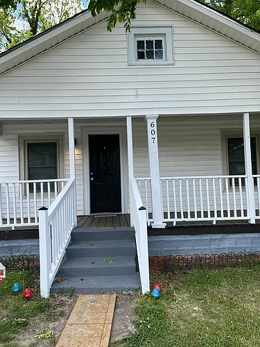 607 E Goldleaf St #1 Photo 1