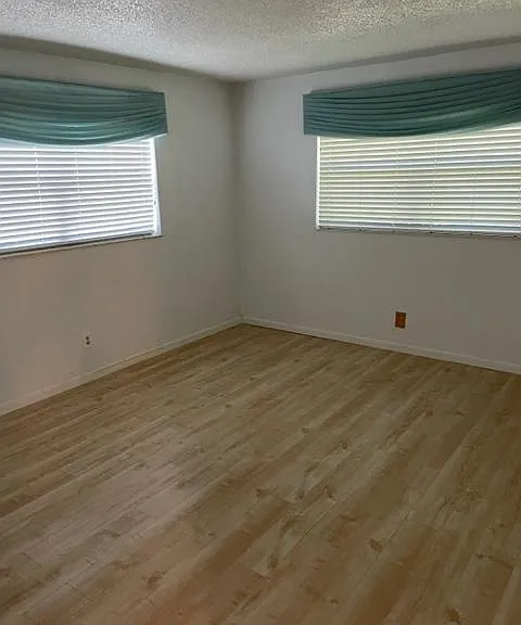 1401 NW 45th St #2 — Photo 6
