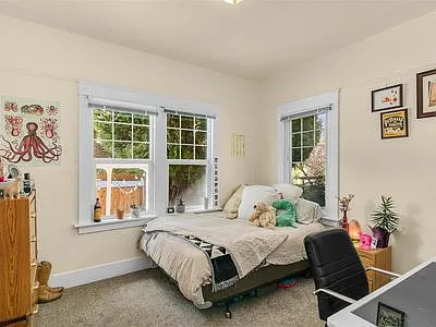 5212 20th Ave NE — Photo 17