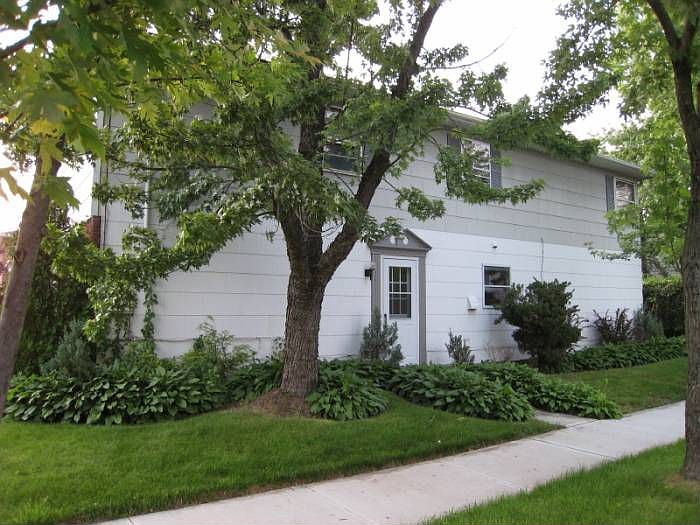2nd image of 325 Thomas St