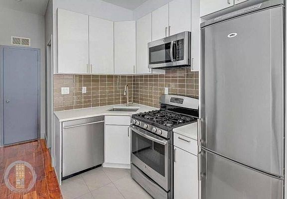 2nd image of 100 Edgecombe Ave #F2