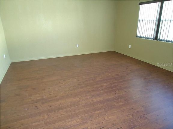 3rd image of 701 Barber Cir