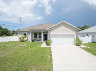 8286 96th Ct, Vero Beach, FL 32967