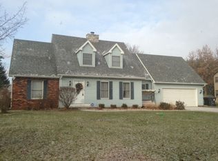 55881 Raintree Dr, Osceola, IN 46561