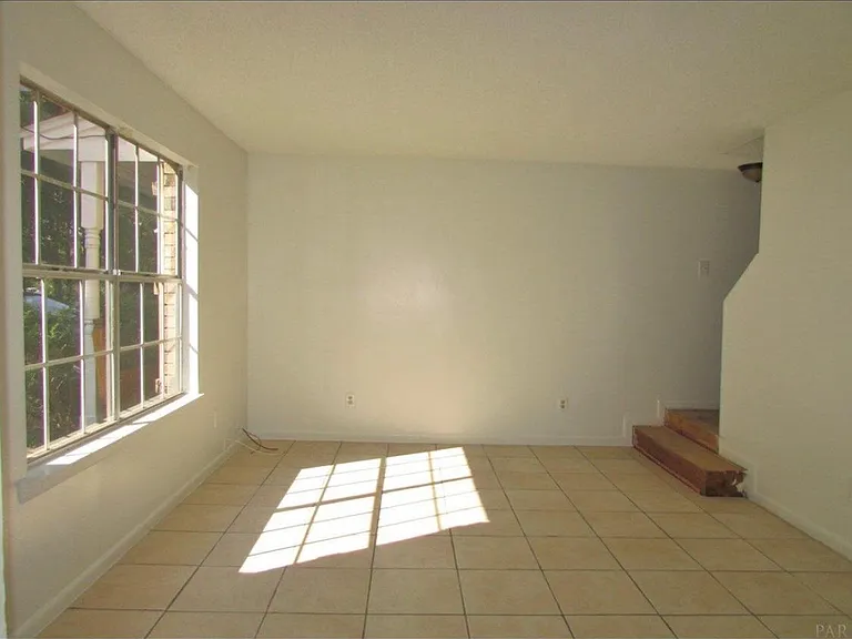 718 N Fairfield Dr — Photo 12