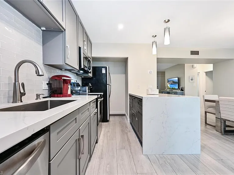 788 Park Shore Dr #G17 — Photo 22