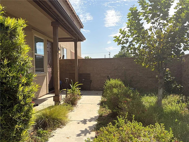 8465 Kingman Ct — Photo 2