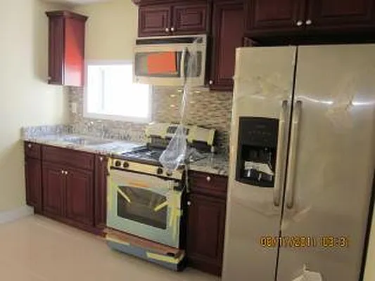 Sold by Fillmore | media 3