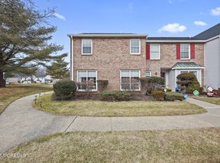 28 Vassar Pl, Morganville, NJ