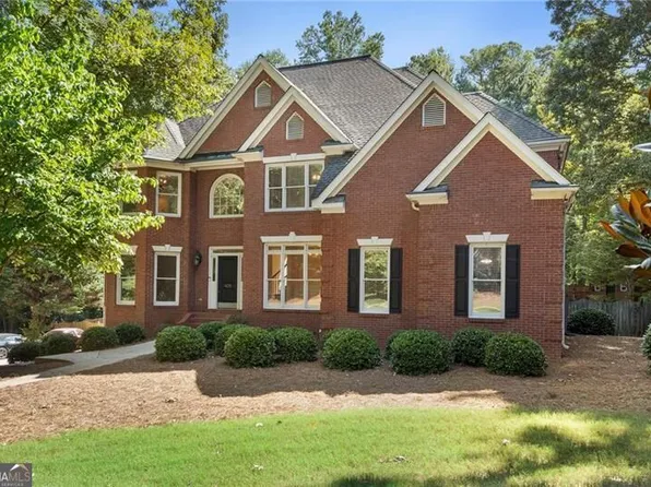 405 Island Cove Dr, Newnan, GA 30263