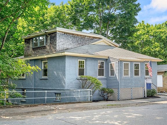 2nd image of 44 Norwood Ave