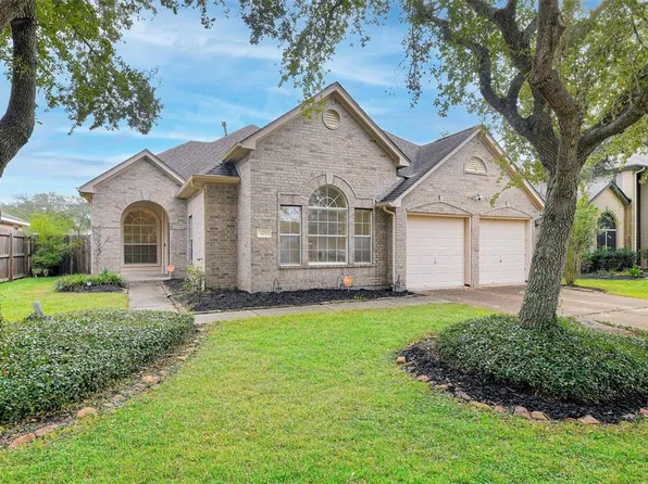 408 Crimson Coast Drive, League City, TX 77573