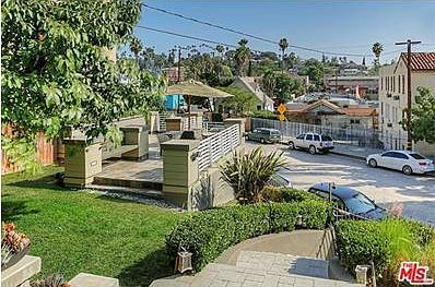 2nd image of 1622 Griffith Park Blvd