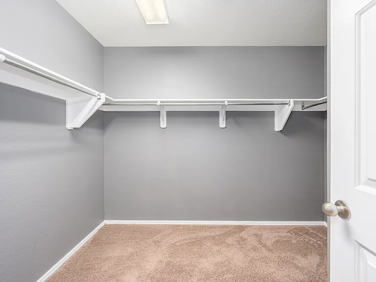 5815 E Grove Ave — Photo 15