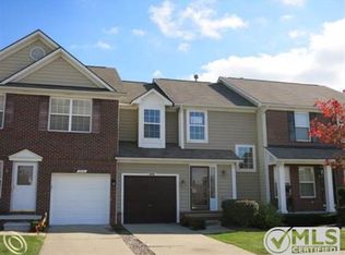 238 Lasseigne St, Pontiac, MI 48341