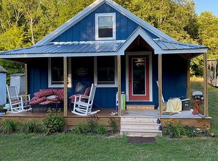 7719 Traverse Rd, Thompsonville, MI 49683