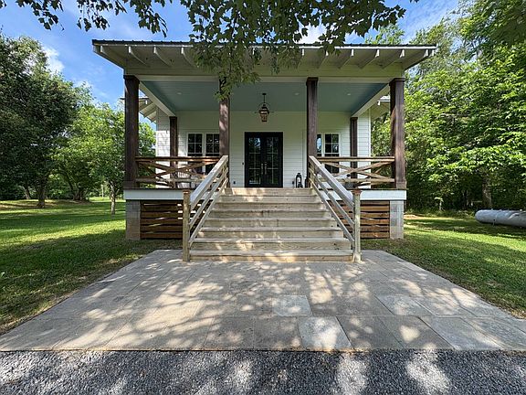 4th image of 56 Adams Dr