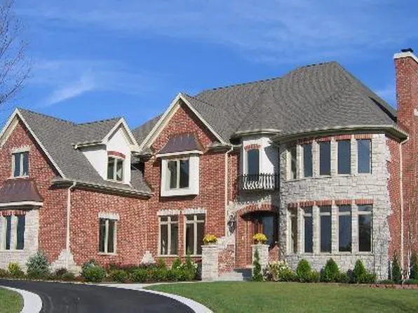 26 E Peter Ln, Hawthorn Woods, IL 60047