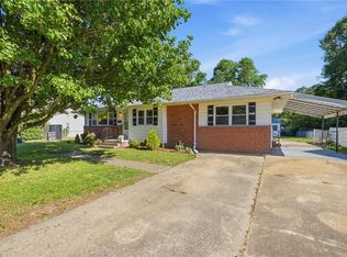 1104 Nolan Ave, Virginia Beach, VA 23464