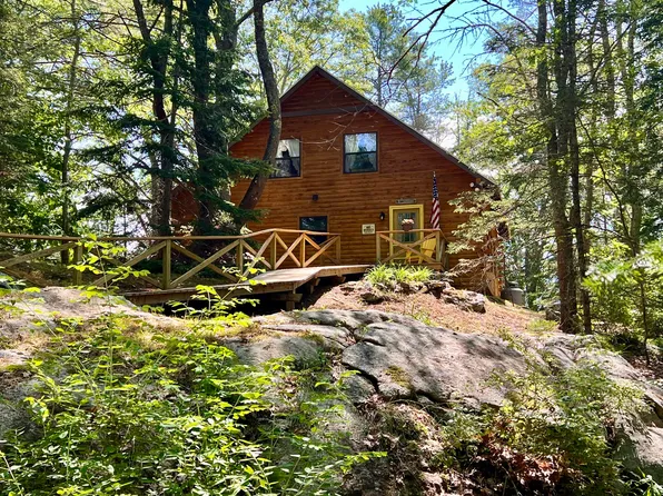 33 Mountain View Road, Boothbay Harbor, ME 04538