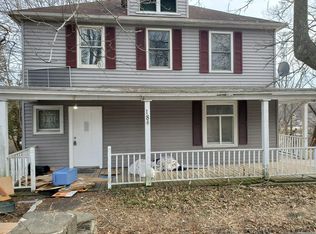 18 High St, Chester, NY 10918