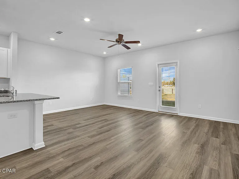 1707 Jakes Dr — Photo 10