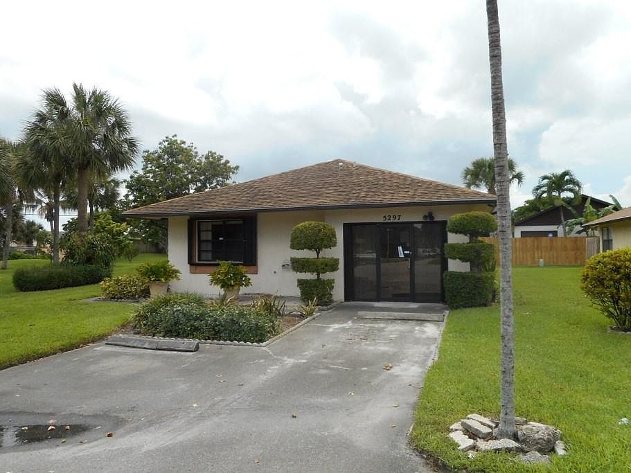 1st image of 5297 Robbie Ct