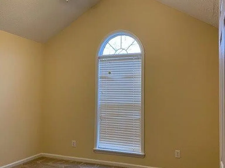 2156 Inverness Pkwy — Photo 8
