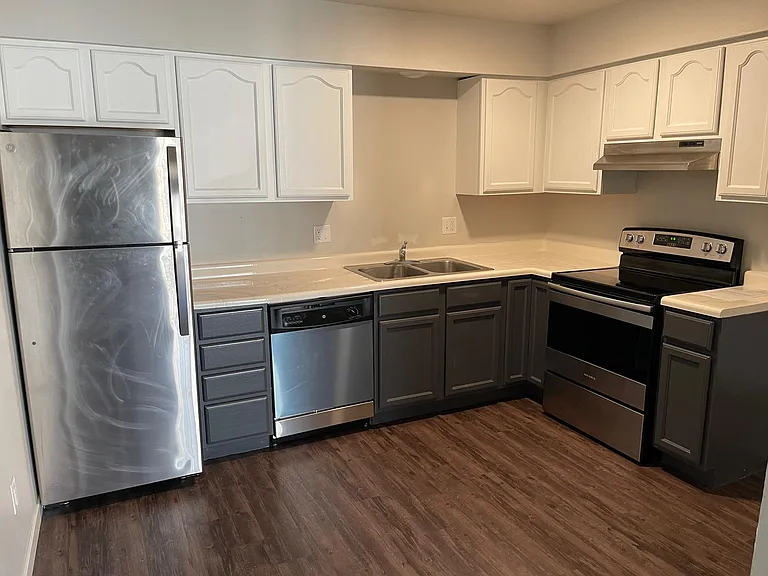 404 S Gilbert St #833 — Photo 2