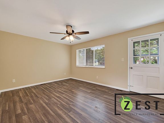 3rd image of 39483 Marne Ave