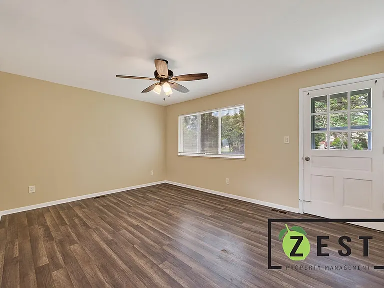 39483 Marne Ave — Photo 3