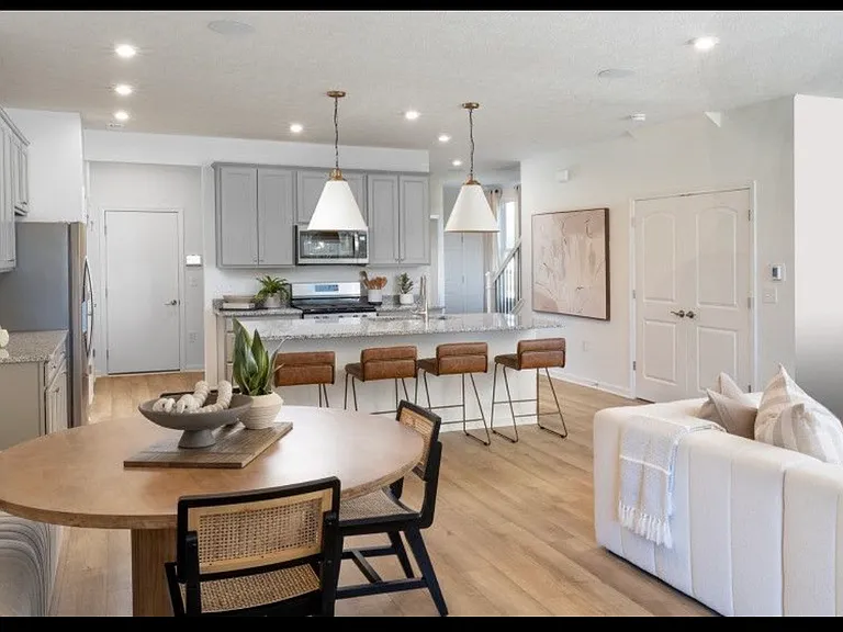 3346 Abberley Dr — Photo 15