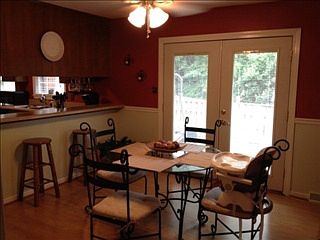 3rd image of 213 Orchard Dr