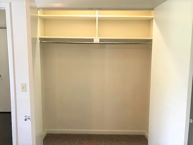 310 Eden Dr — Photo 11