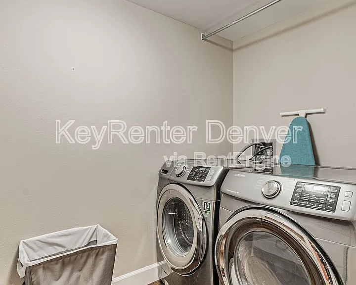 800 N Pearl St #202 — Photo 37