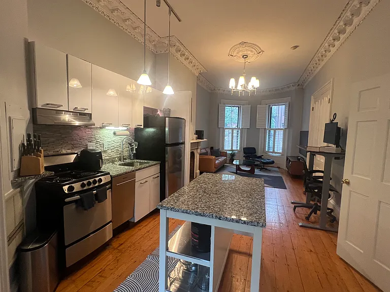3 Wellington St #2 — Photo 3