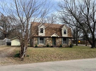 375 Pine St, Waldron, AR 72958