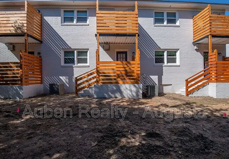 1604 Johns Rd #A — Photo 14