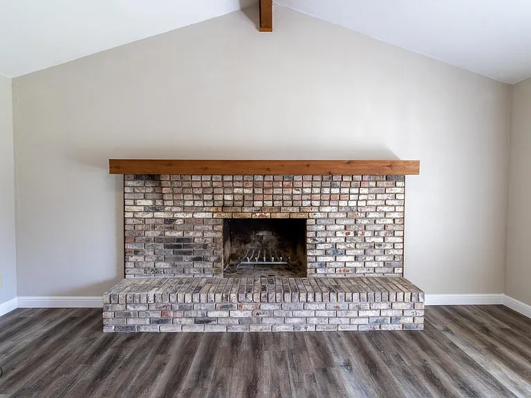 4722 K Mart Dr — Photo 6