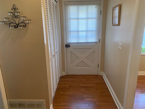 4th image of 510 Highland Ave