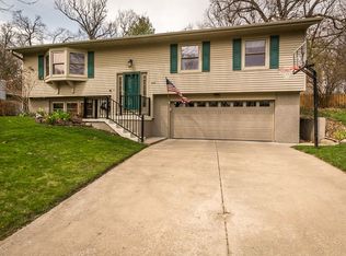 165 N Westminster St, Iowa City, IA 52245