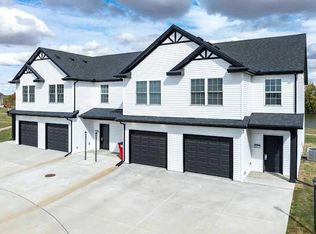3307 Stoneway Ct, Champaign, IL