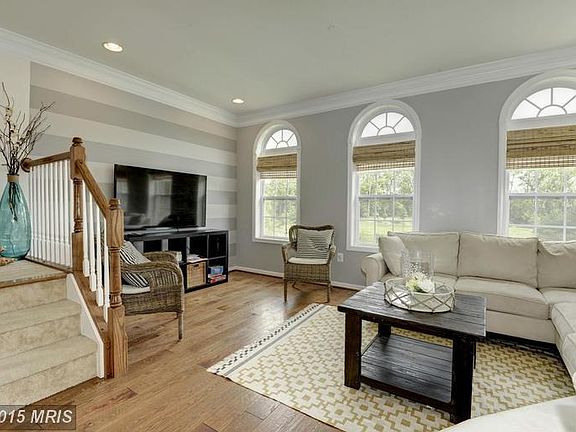 5th image of 43243 Loudoun Reserve Dr