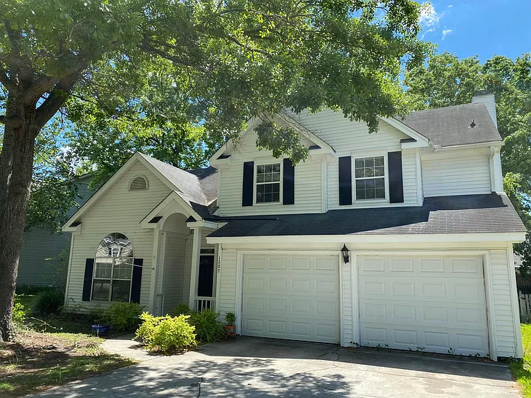 1287 Horseshoe Bnd — Photo 1