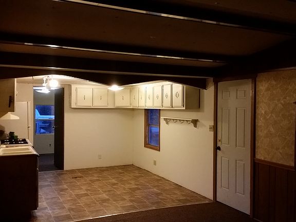 5th image of 125 Plaza Ct